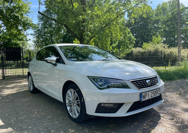 Seat Leon cena 51900 przebieg: 196000, rok produkcji 2017 z Warszawa małe 154